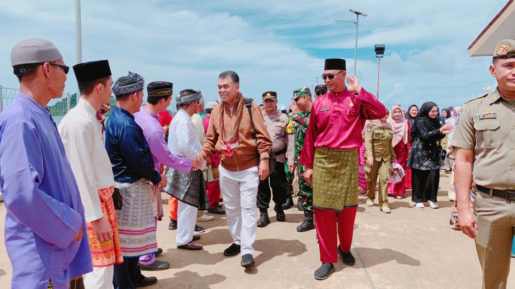 Read more about the article Dokumentasi Kunjungan Kerja Bupati Natuna